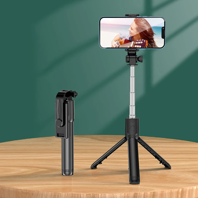GlowPod™ 6-in-1 Selfie Stick Tripod